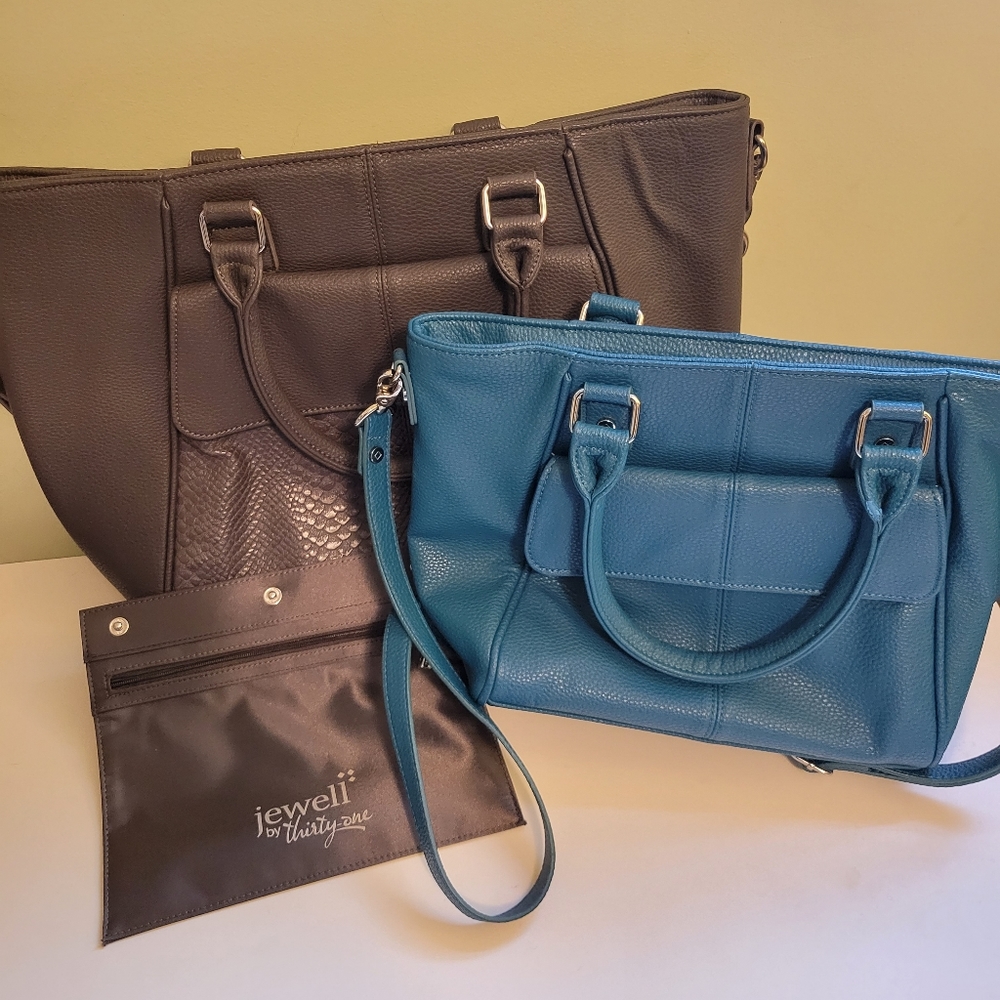 2-for-1 Thirty-One Jewell Diamond District and Mini Diamond District purses
